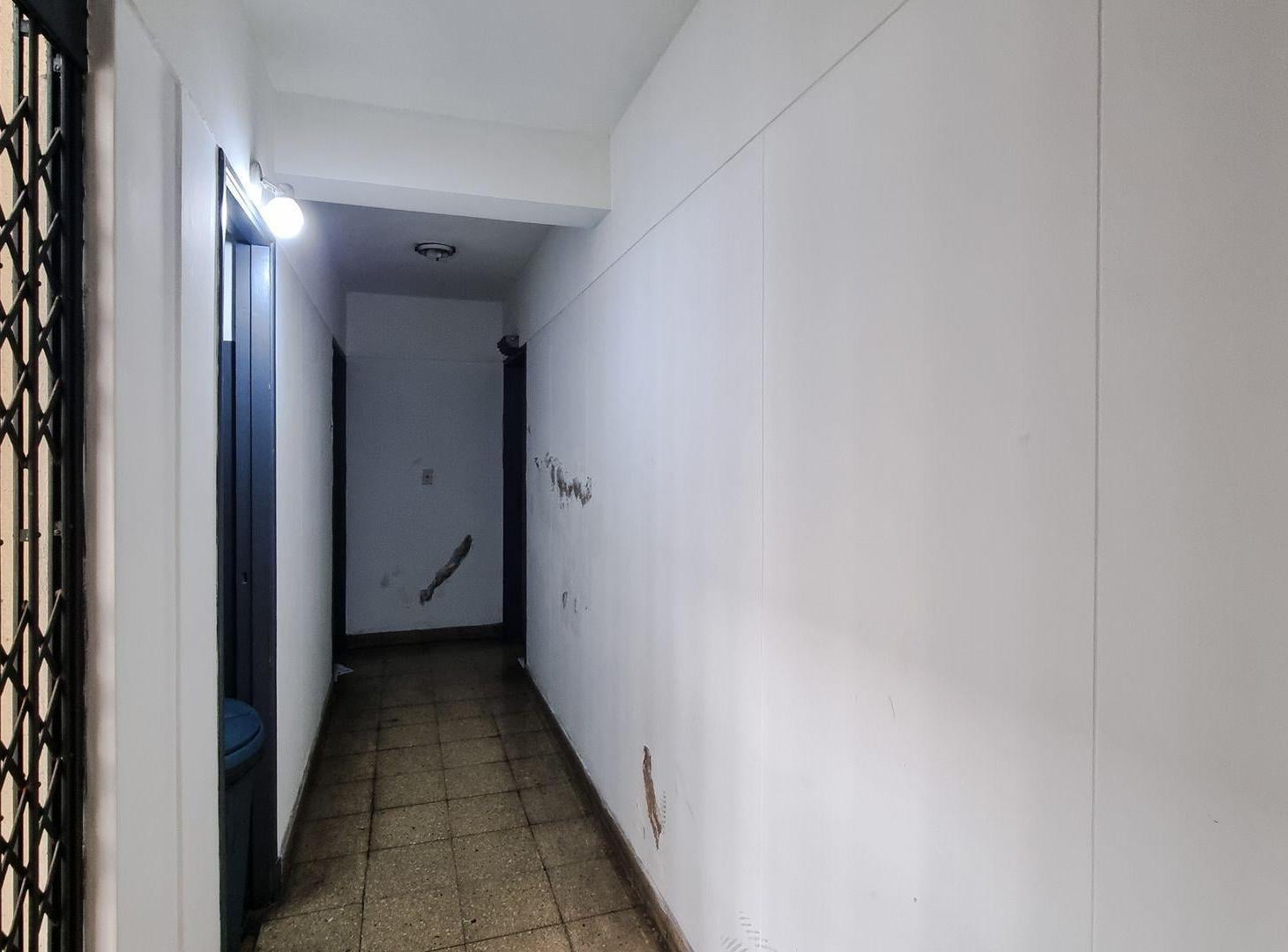 Foto de VENTA MONOAMBIENTE DIVIDO 43MTS BALVANERA LUMINOSO, imagen 1
