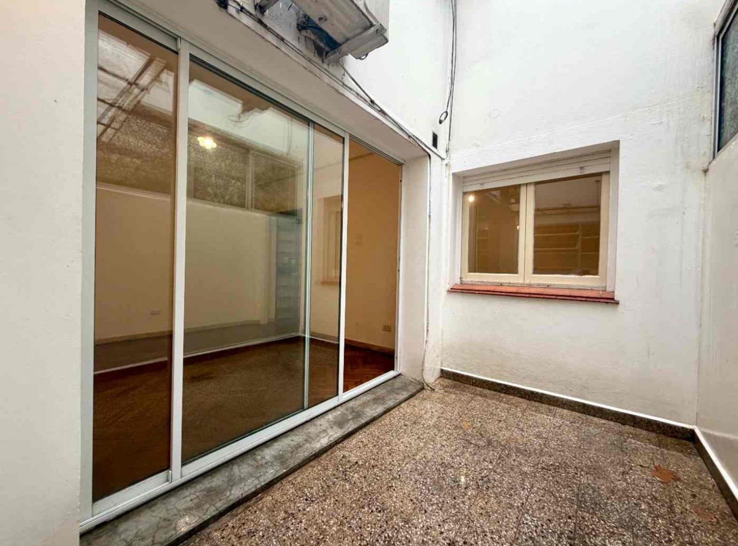 Foto de PH 2 AMBIENTES CON PATIO PROPIO – COGHLAN, imagen 4