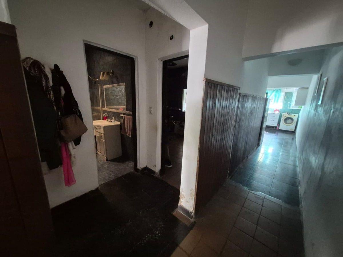Foto de Venta Casa a Refaccionar Castelar Norte, imagen 2