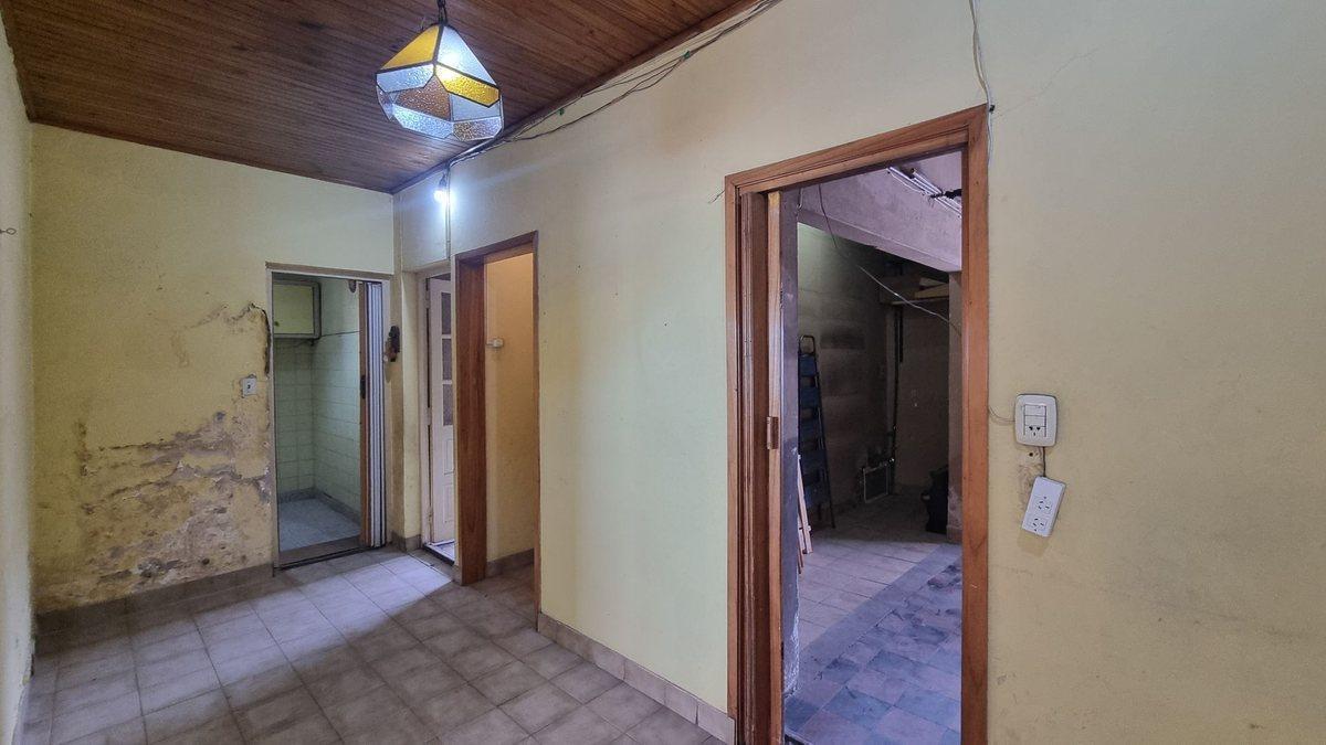 Foto de VENTA CASA DE 4 AMBIENTES VILLA LYNCH CON PATIO, imagen 5