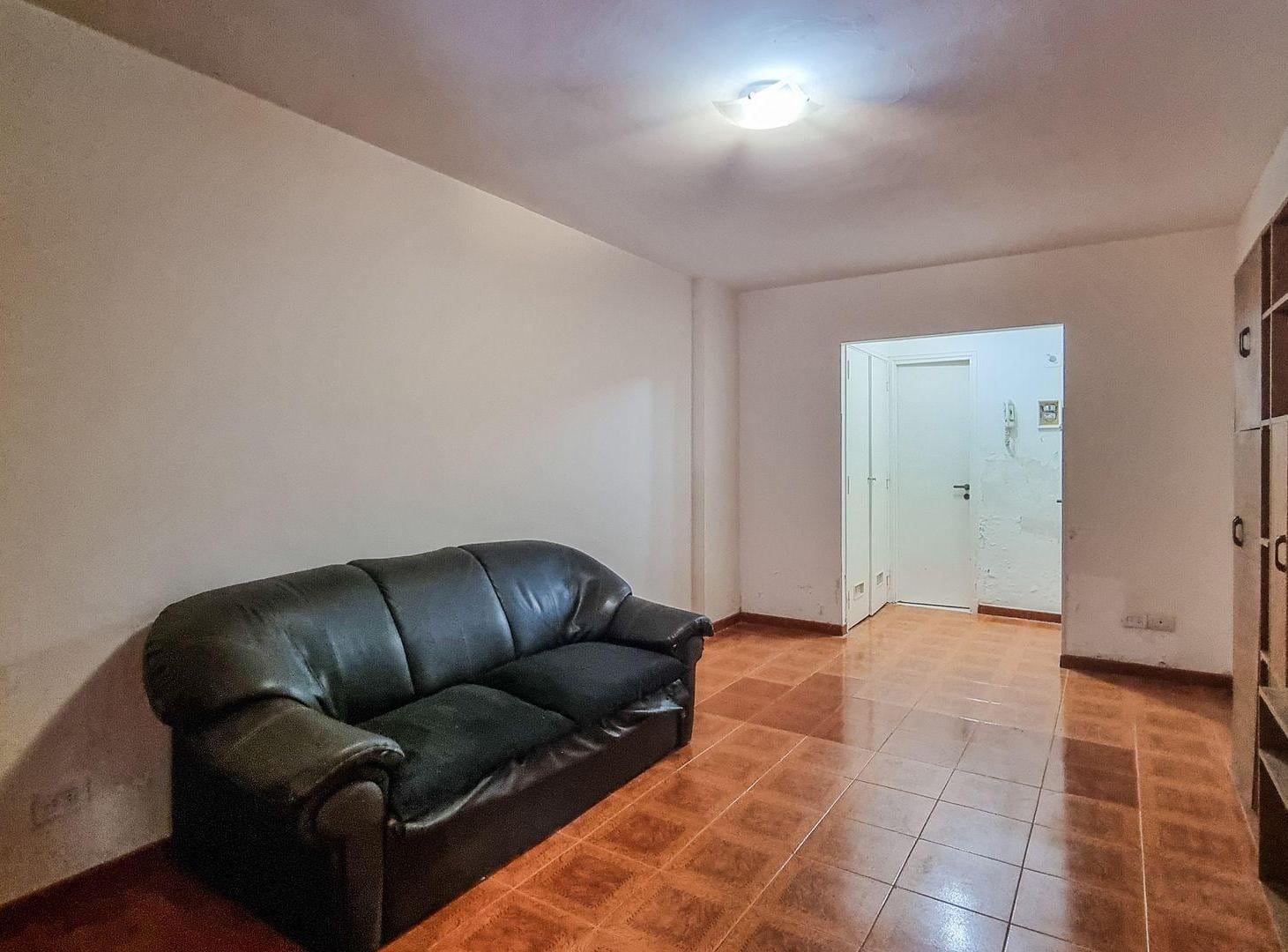 Foto de VENTA MONOAMBIENTE DIVIDO 43MTS BALVANERA LUMINOSO, imagen 2