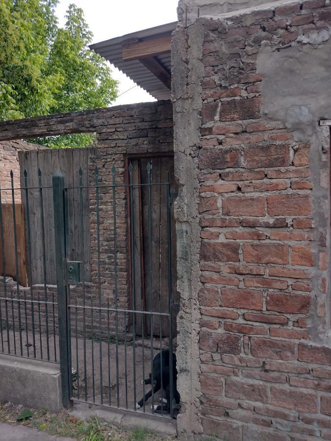 Terreno con mejoras en Ituzaingó