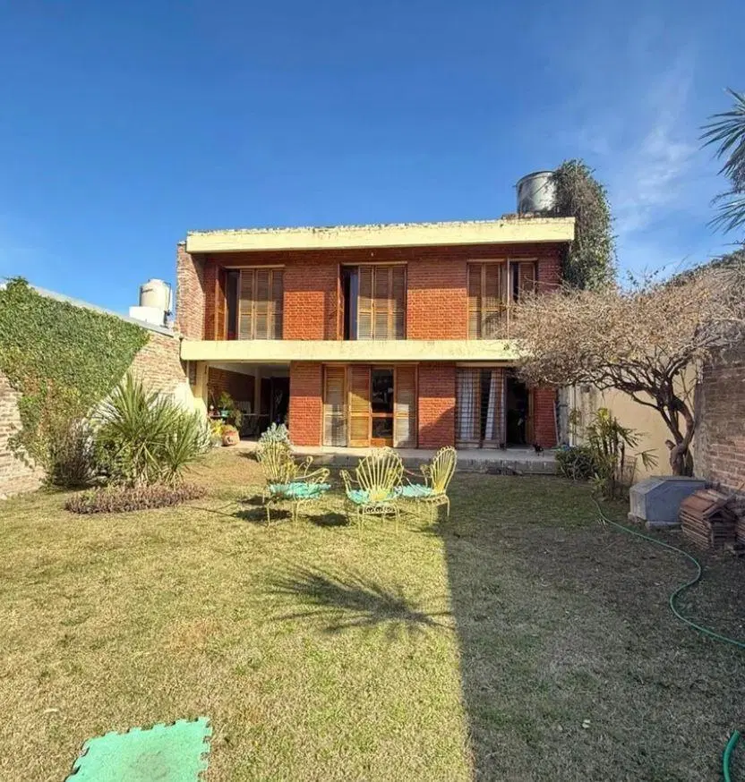 Venta Casa de 4 amb en Merlo 2