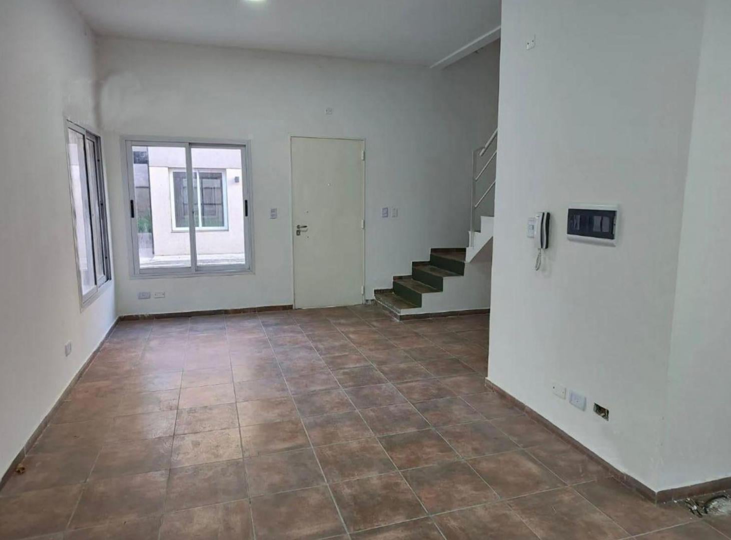 Foto de PH en venta en Ituzaingó Norte, imagen 1