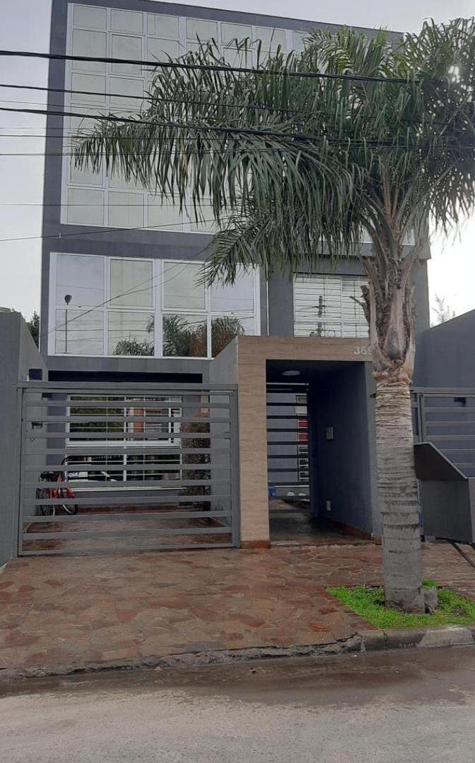 Foto de Departamento monoambiente con patio en Morón Centro, imagen 2