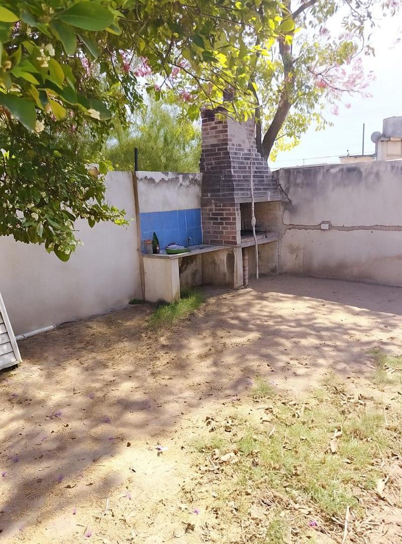 Foto de Venta casa con Pileta| Barrio Los Flores, imagen 3