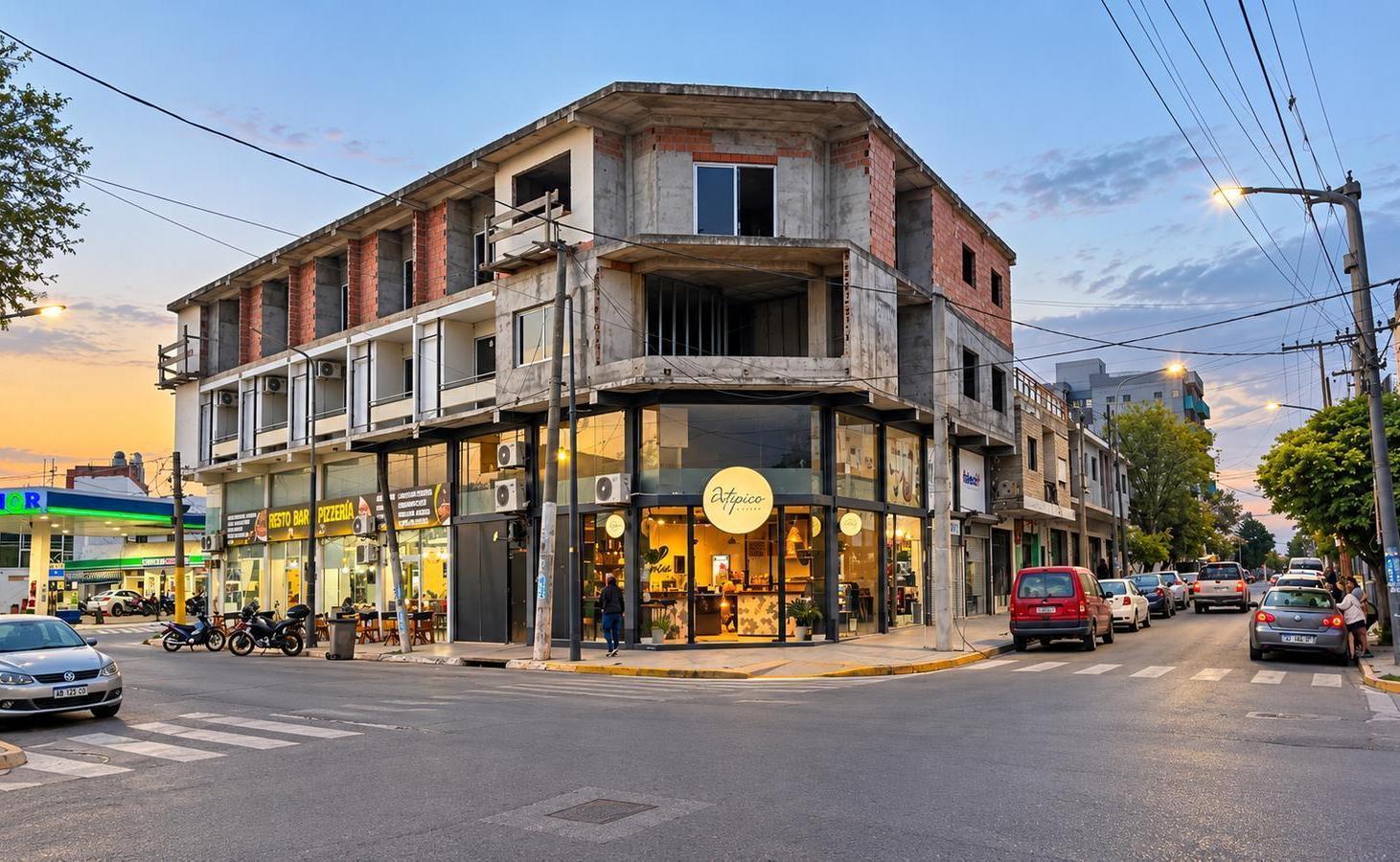 Foto de HOTEL EN VENTA + 5 LOCALES COMERCIALES | TERMAS DE RÍO HONDO, imagen 1