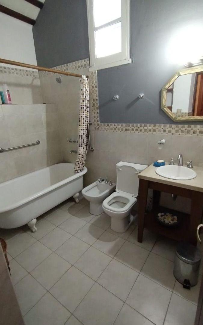 Foto de EN VENTA ENCANTADORA CASA CON GRAN PARQUE - IDEAL EMPRENDIMIENTO, imagen 4