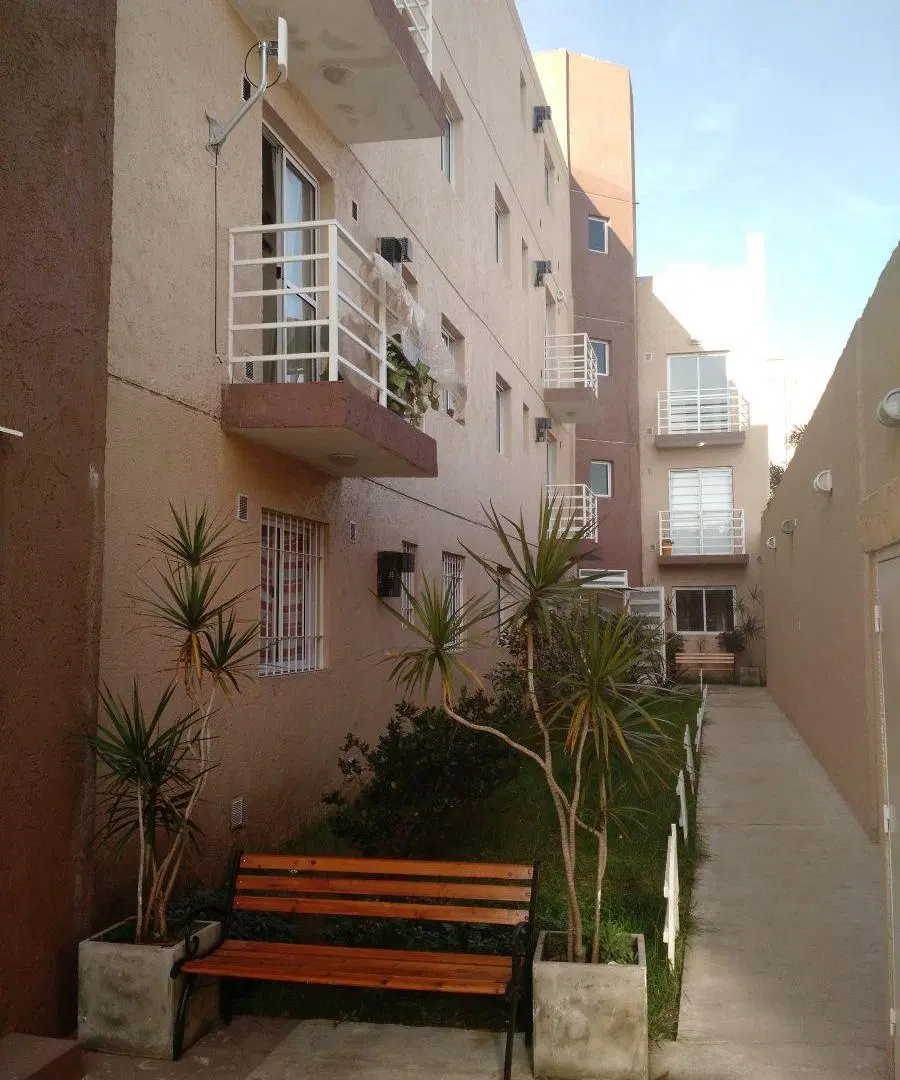 Departamento de 40 m2 con 1 dormitorio en alquiler en Alberdi 3