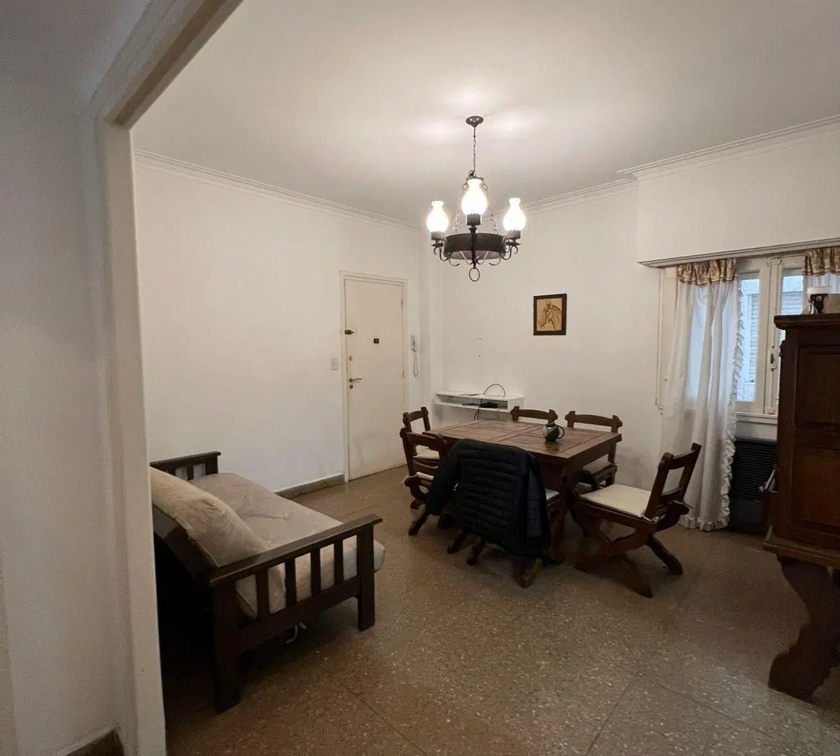 Departamento en Alquiler en La Perla 1