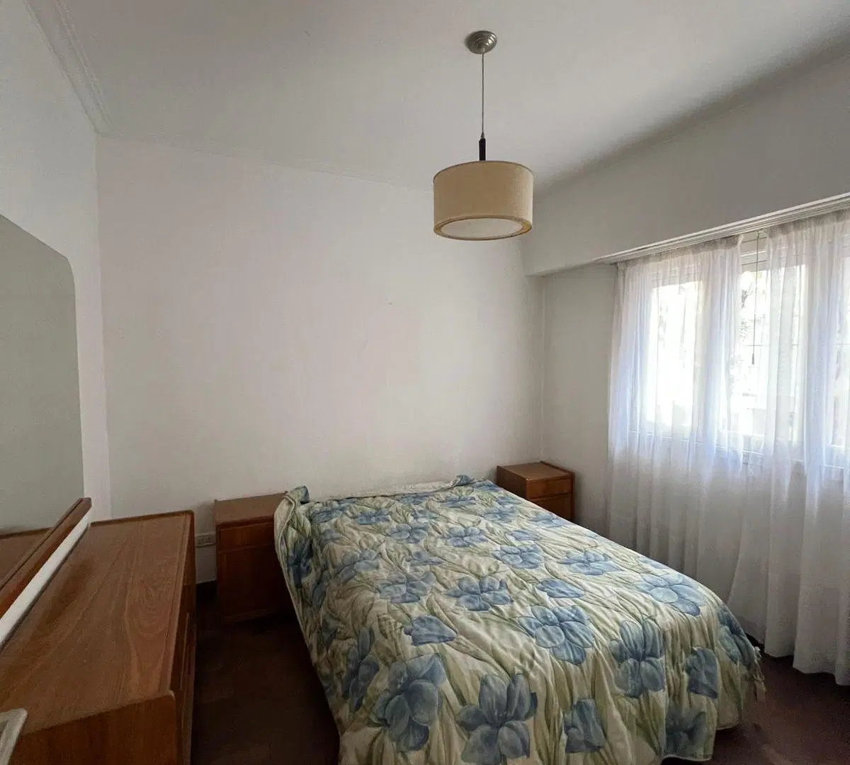 Departamento en Alquiler en La Perla 4