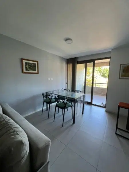 Departamento en Venta en Leandro N. Alem 5