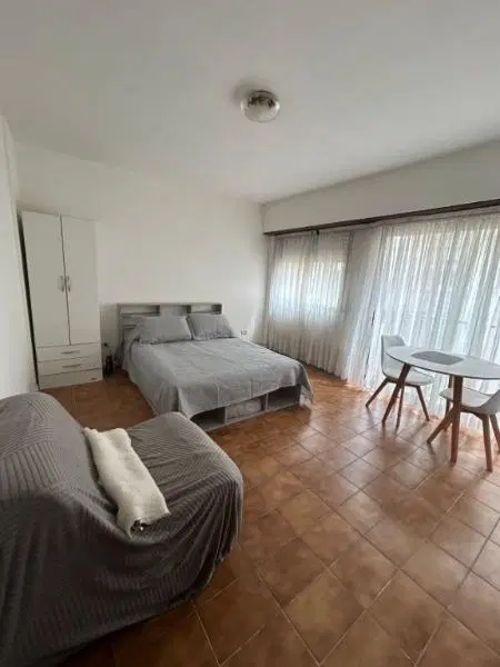 Departamento en Alquiler temporal en La Perla 1
