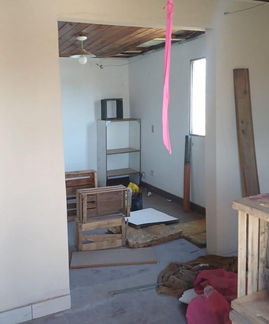 Foto de Bodega-Galpon en Venta en López De Gomara, imagen 1