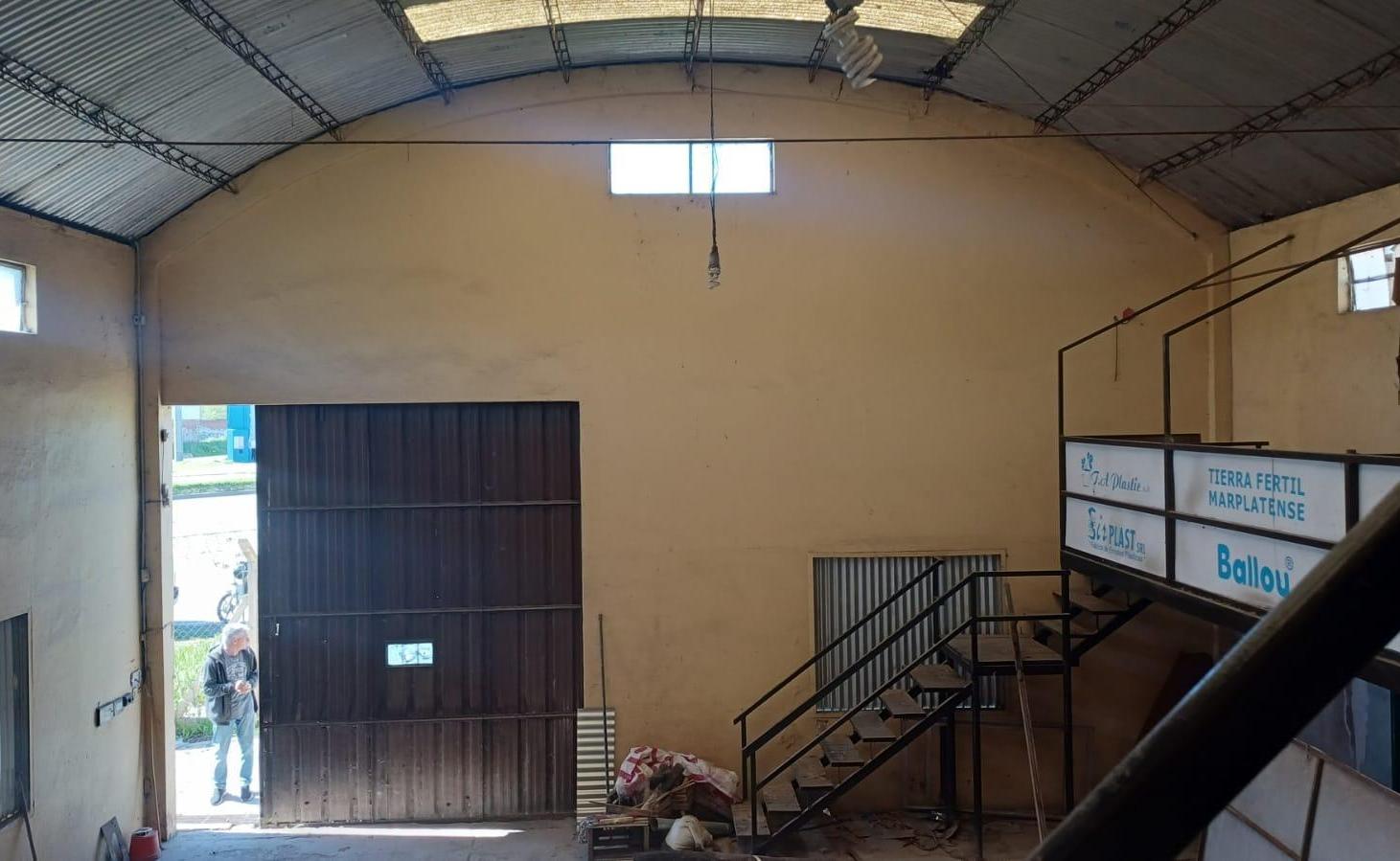 Foto de Bodega-Galpon en Venta en López De Gomara, imagen 5