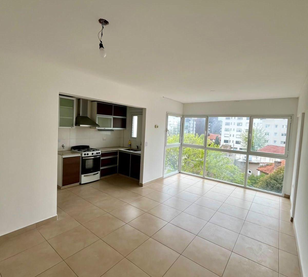 Foto de Departamento en Alquiler en Güemes, imagen 1