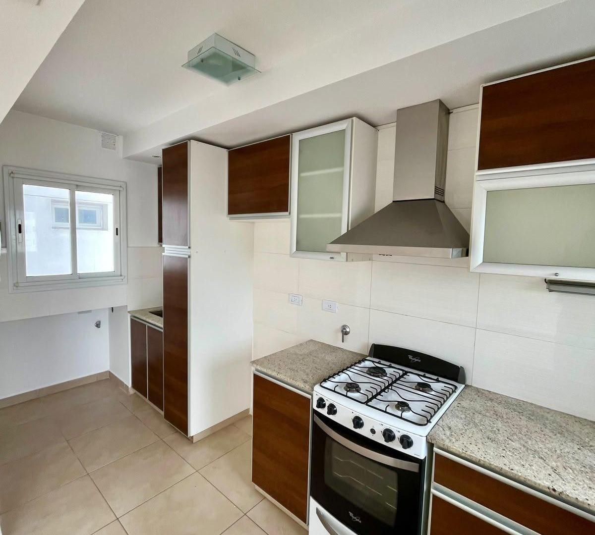 Foto de Departamento en Alquiler en Güemes, imagen 4