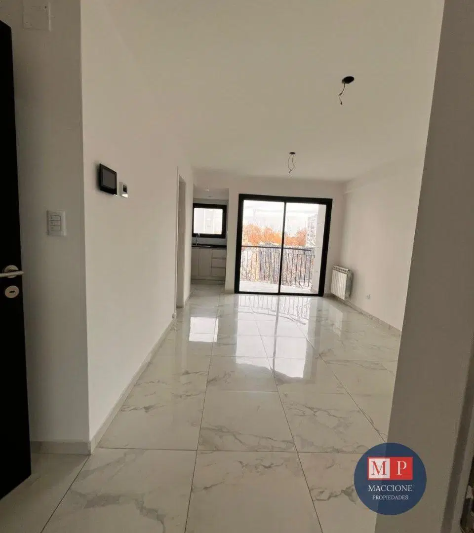 ALQUILER DEPARTAMENTO 2 AMBIENTE CON BALCON SALIENTE EXTERNO A LA CALLE - LUMINOSO! 12 o 24 MESES. 3