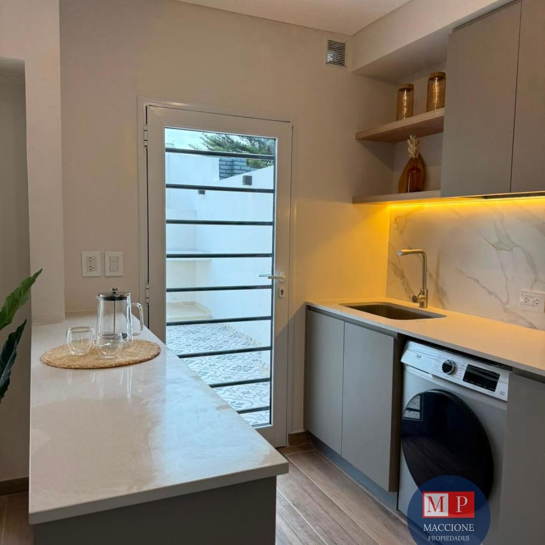 Foto de Venta PH 4 ambientes con garaje y patio propio, imagen 5