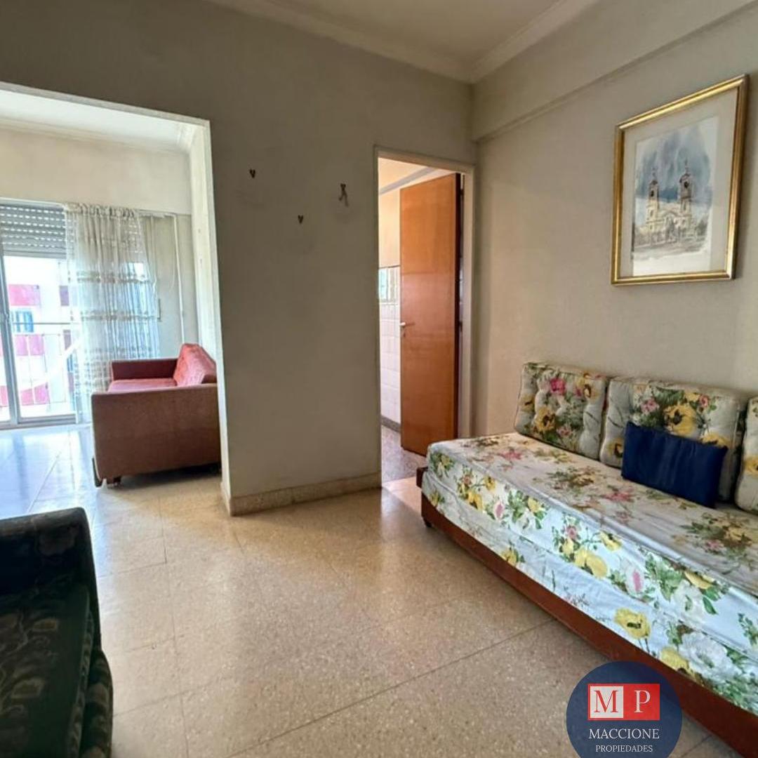Foto de VENTA DEPARTAMENTO DE 1 AMBIENTE AL FRENTE. MUY LUMINOSO!, imagen 2