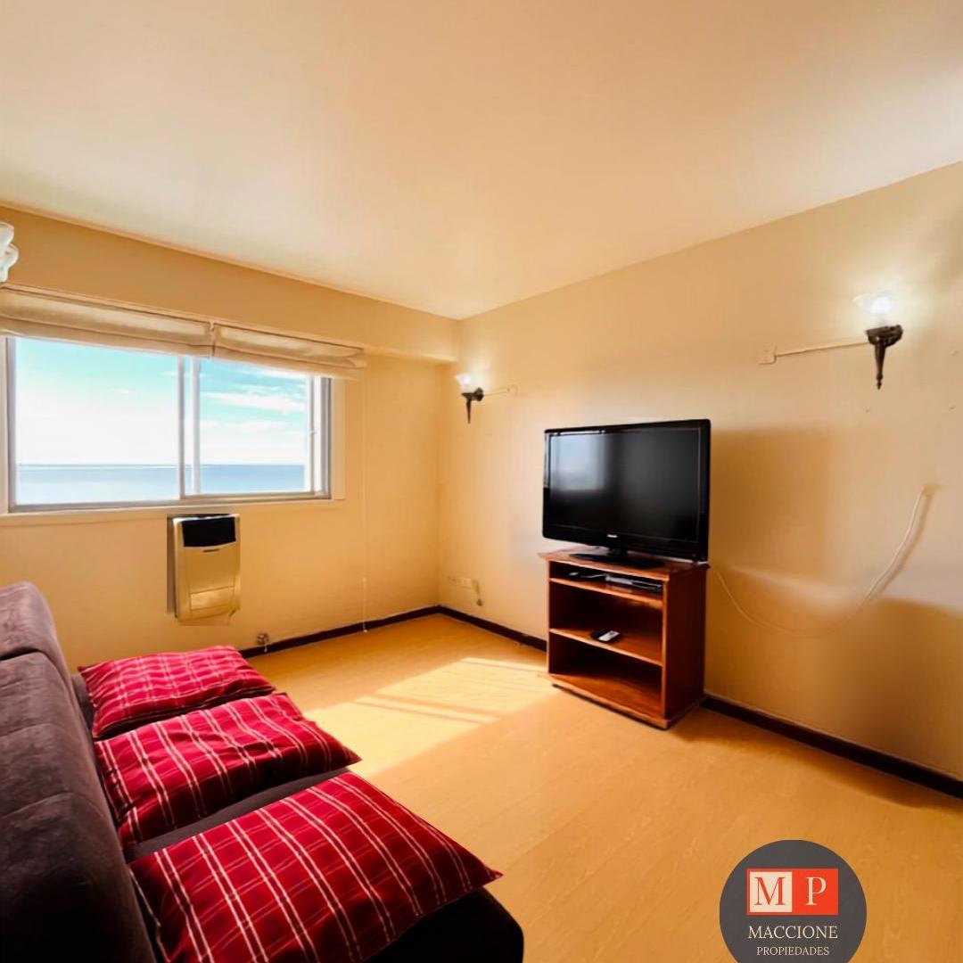 Foto de VENTA DEPARTAMENTO 2 AMBIENTES CON VISTA AL MAR, FRENTE A LA PLAYA!!, imagen 2