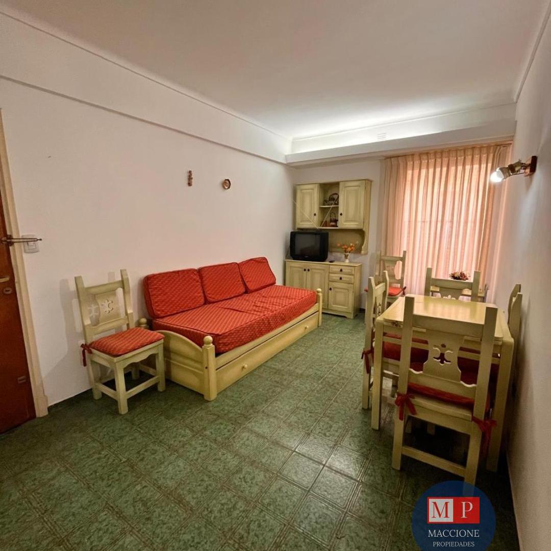Foto de Departamento de 2 ambientes interno! LUMINOSO, imagen 1