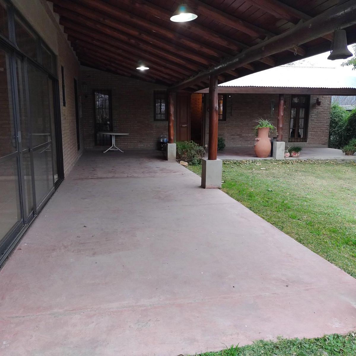 Vendo Casa San Antonio de Arredondo - Gran Terreno con Pileta 4