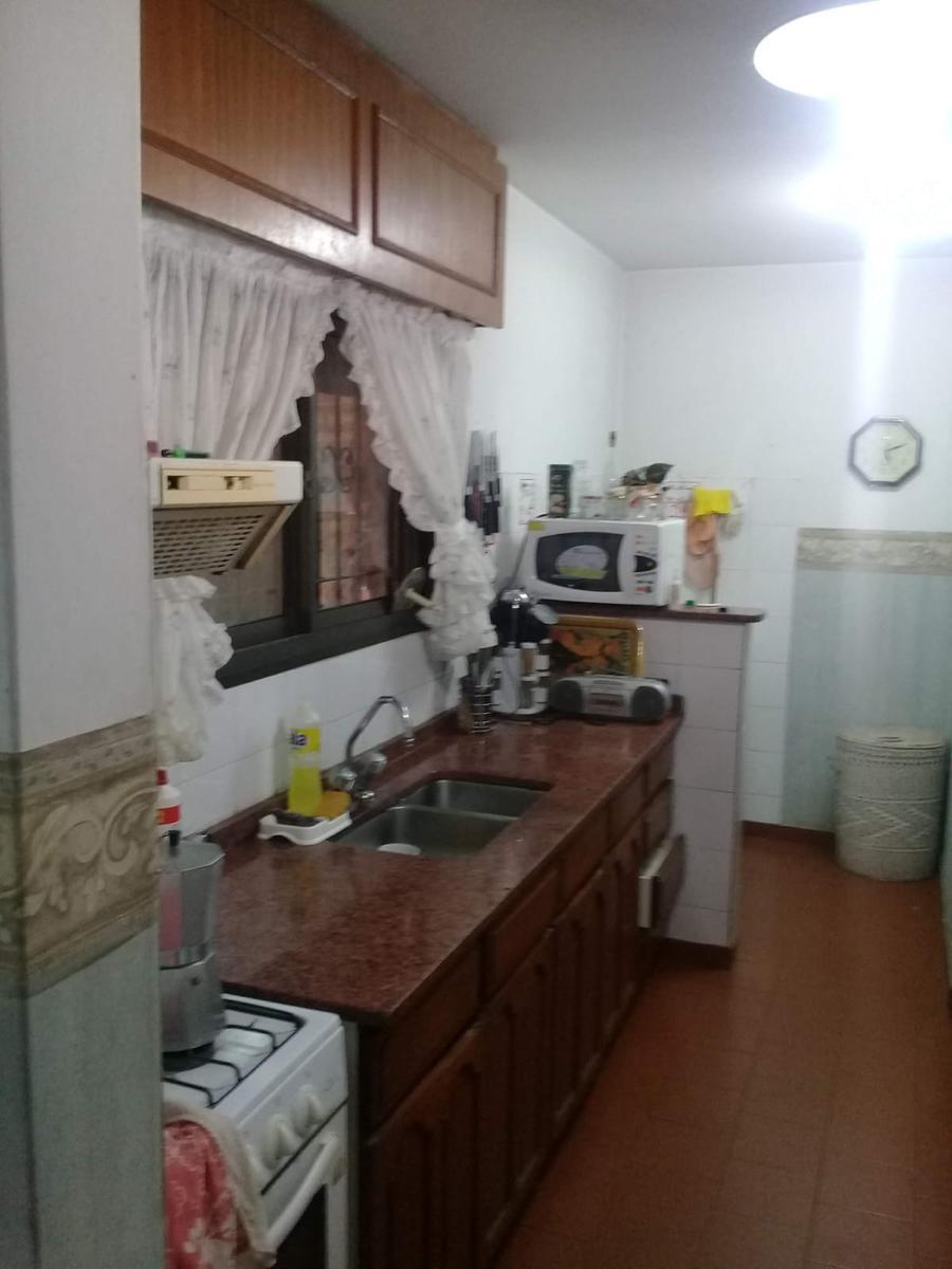 Casa en Alejandro Centeno 2