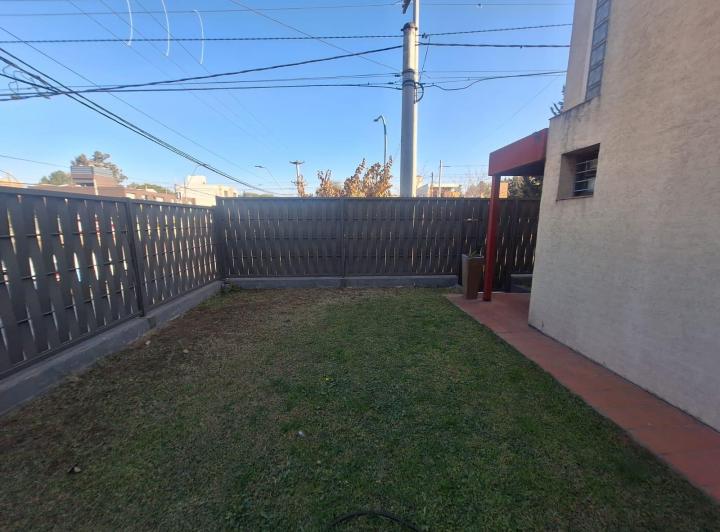 CASA EN VENTA EN BARRIO QUEBRADA DE LAS ROSAS 2