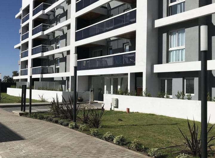 DEPARTAMENTO EN ALQUILER CHATEAU CARRERAS COMPLEJO HARMONY DEPTO 2 DORMITORIOS CON COCHERA 1