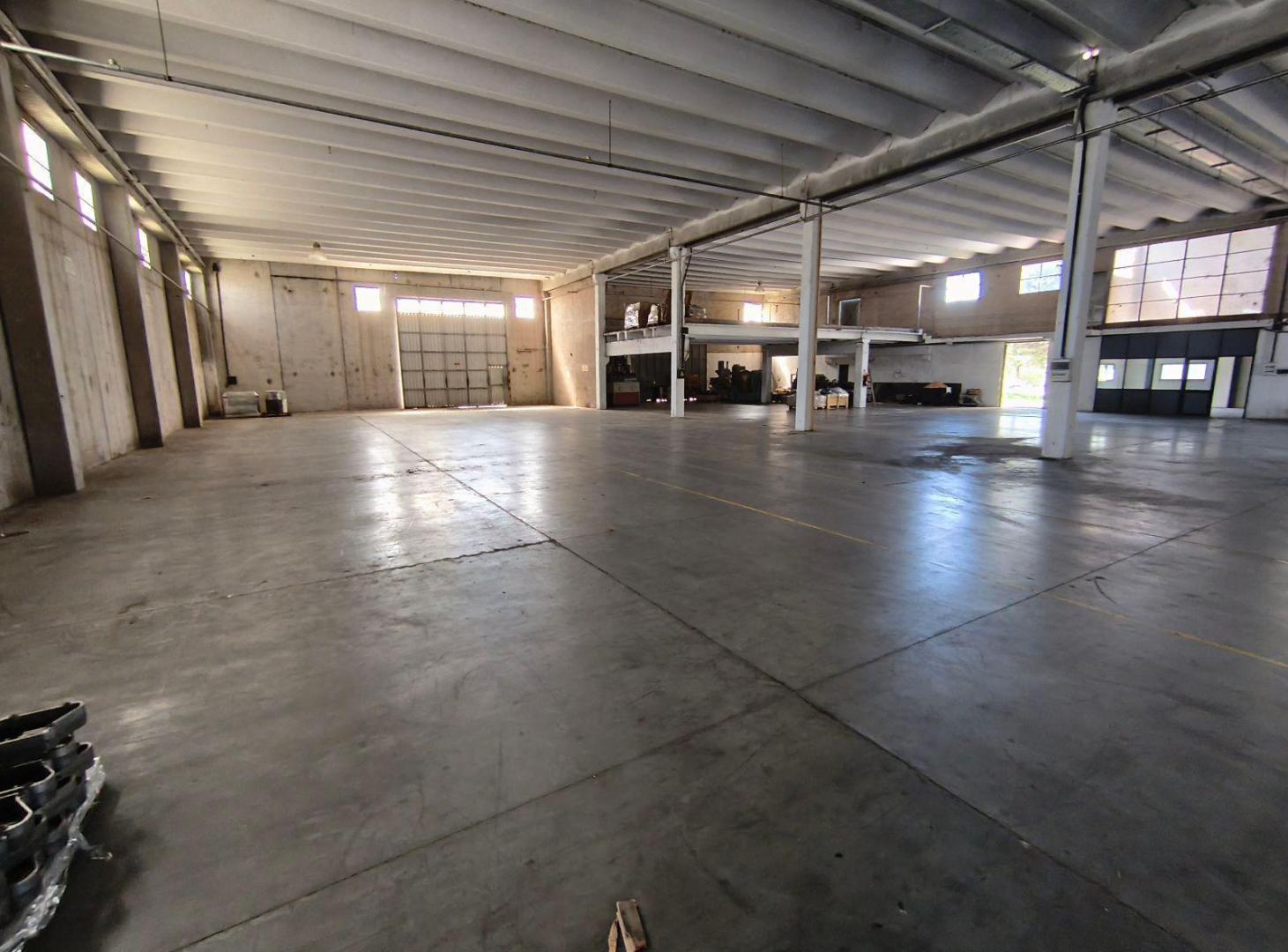 Foto de ALQUILER Nave Industrial en Toledo Córdoba, imagen 2