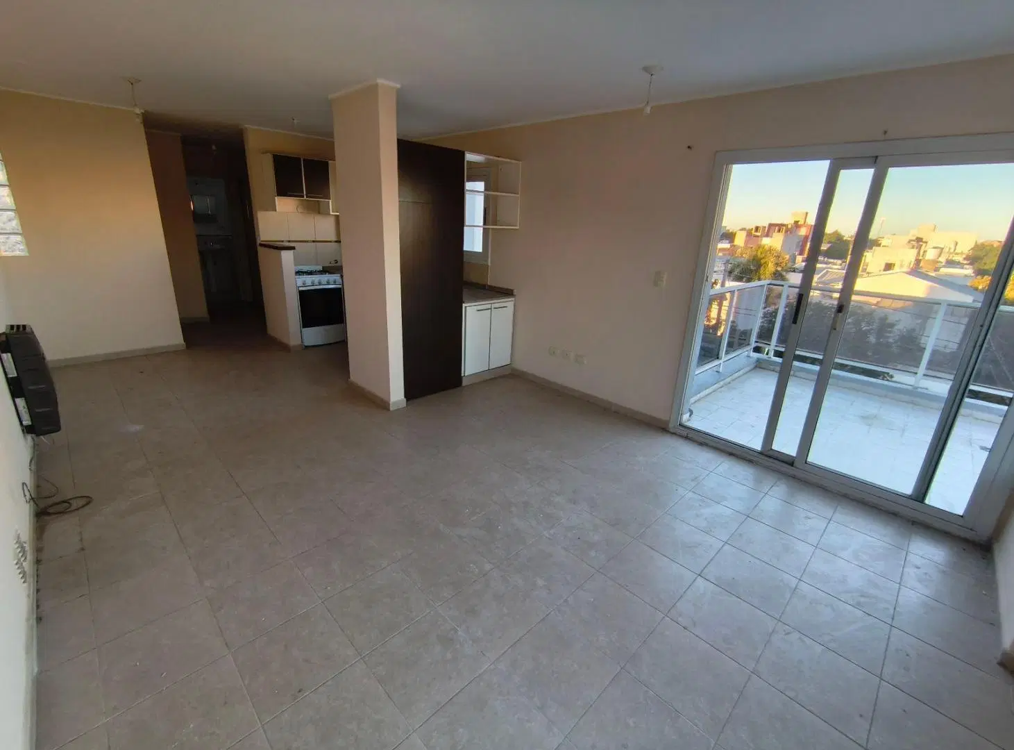 Departamento en alquiler Alta Cordoba un dormitorio con triple balcón a 2 cuadras de la Plaza Pilet 3
