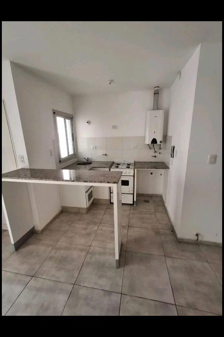 Venta departamento un dormitorio planta baja con patio. Escritura 3
