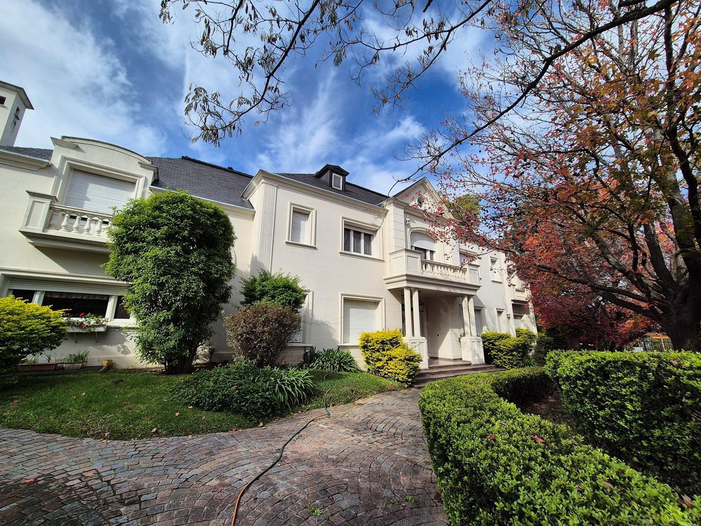 Casa  en Venta en Altos de la Horqueta, San Isidro, G.B.A. Zona Norte