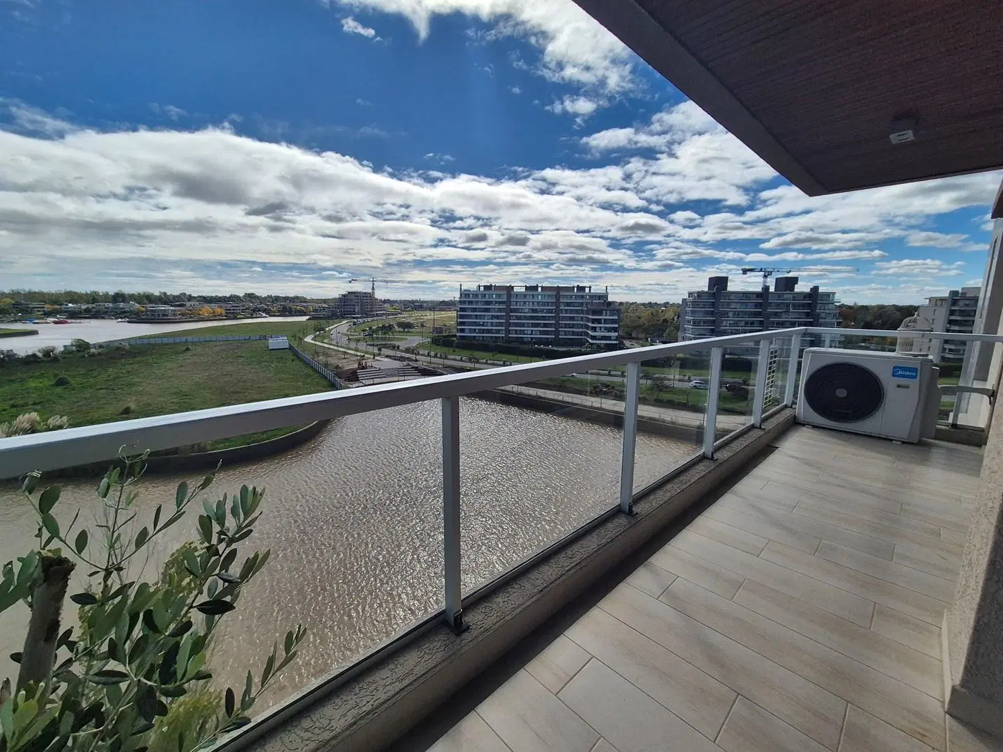 Departamento  en Venta en Acqua Rio, Islas Del Canal, Nordelta 2