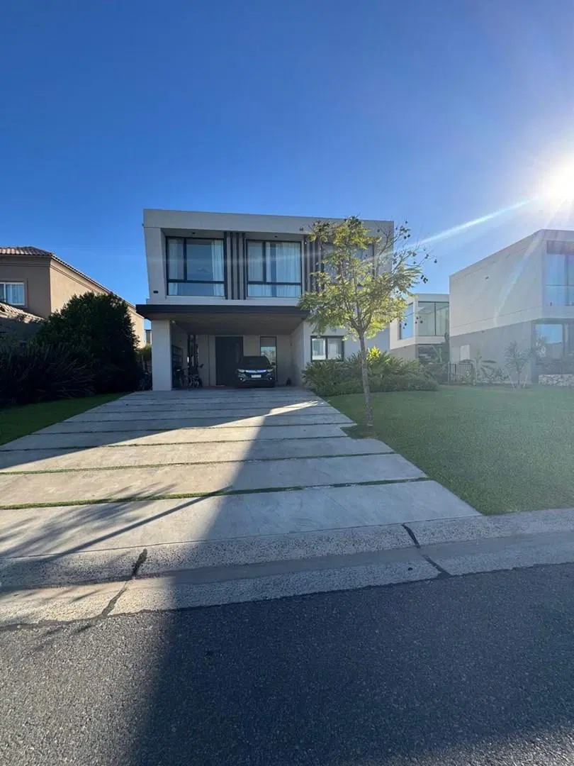 Casa Quinta  en Venta en Castaños, Nordelta, Tigre 2