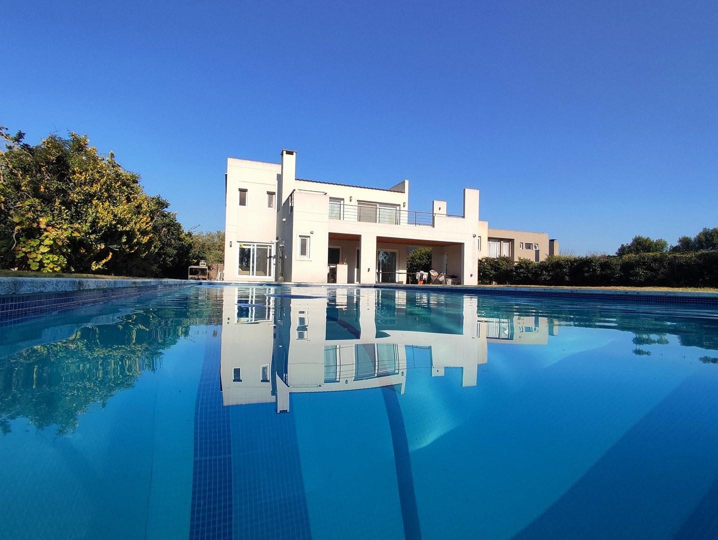 Foto de Casa en Alquiler en Santa Teresa, Villanueva, Tigre, imagen 1