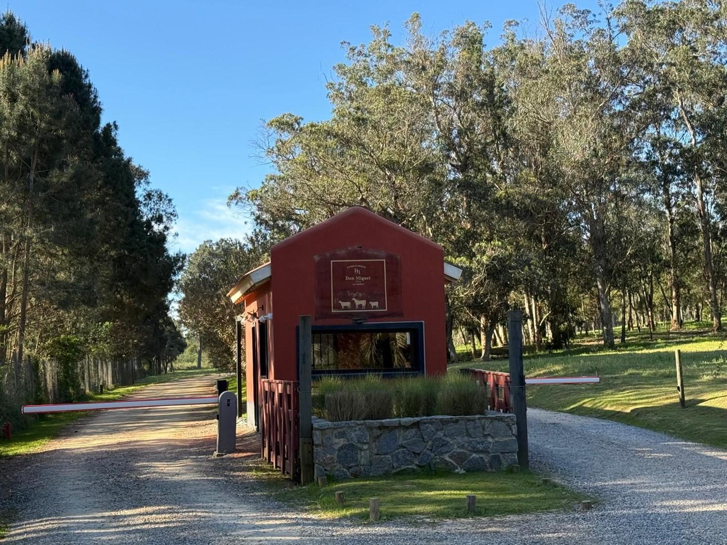 Foto de Terreno Lote en Venta en La Barra, Punta del Este, Punta del Este /, imagen 1
