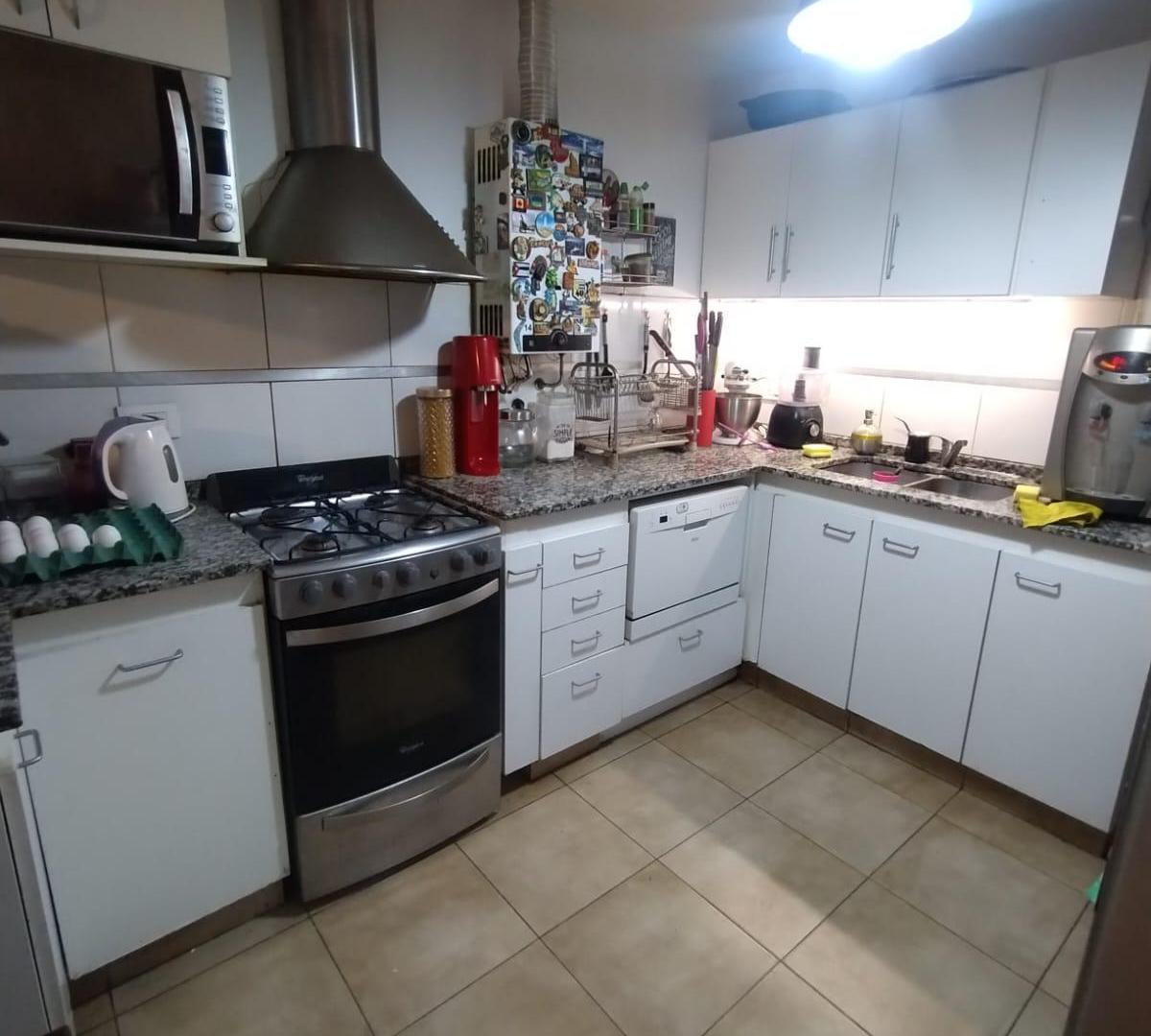 Foto de DEPARTAMENTO EN VENTA - 3 DORMITORIOS COCHERA DE CORTESIA - BALCONES, imagen 1