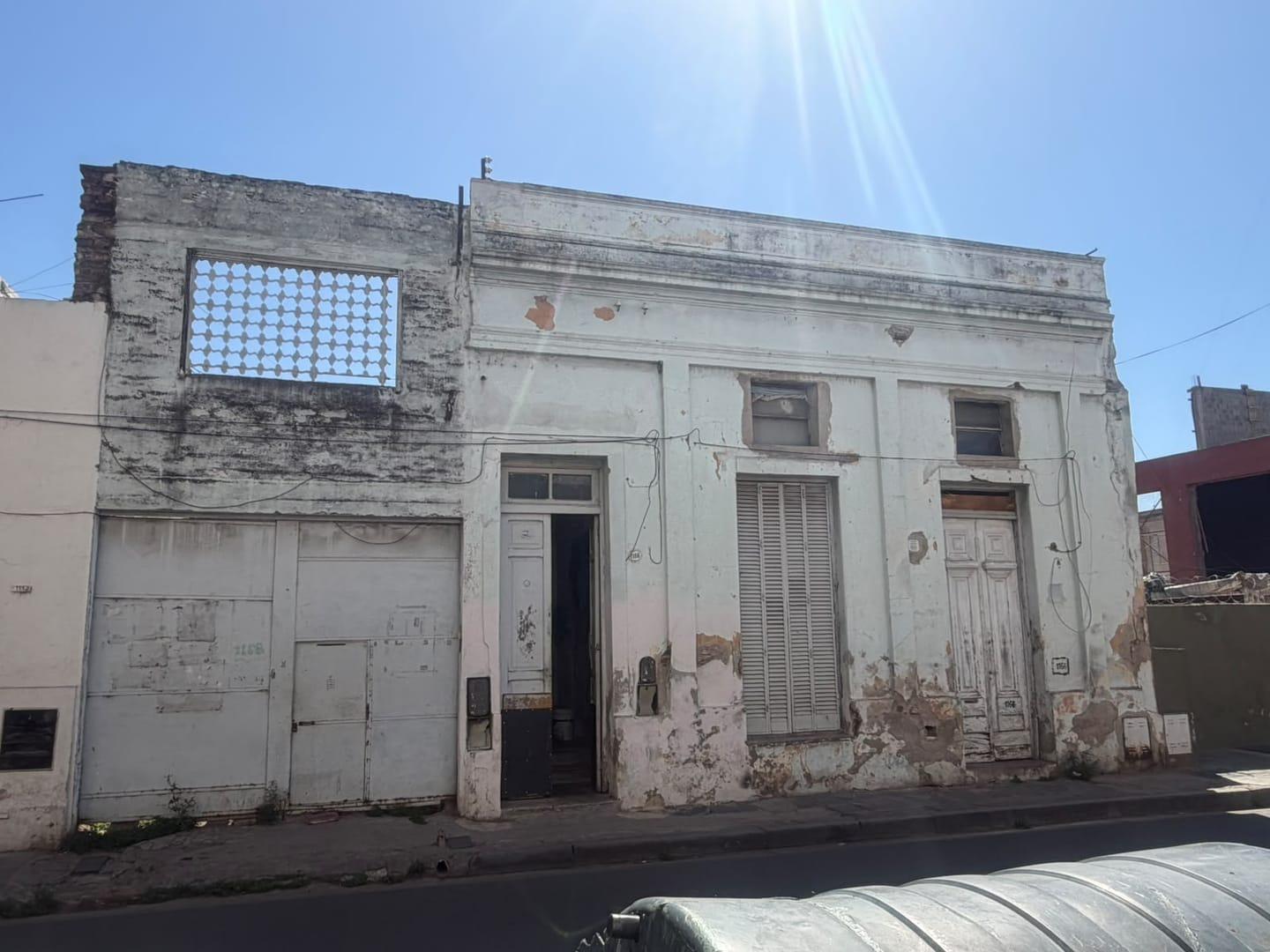 Foto de OPORTUNIDAD DE INVERSIÓN Y DESARROLLO EN BARRIO ALBERDI, imagen 5
