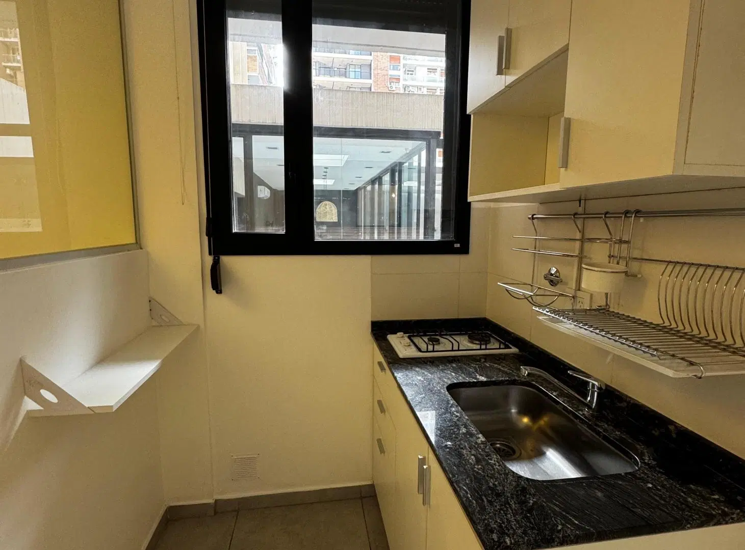 OFICINA EN NUEVA CÓRDOBA – EXCELENTE UBICACIÓN SOBRE AV. CHACABUCO 775 4