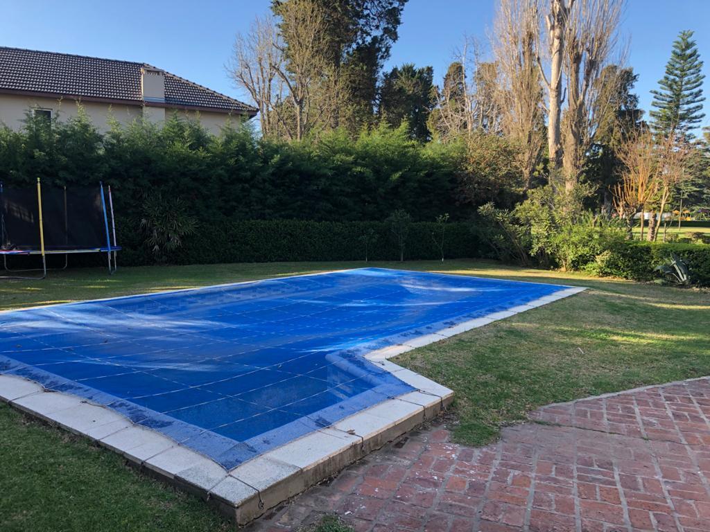 Casa C/pileta - Oportunidad! 2