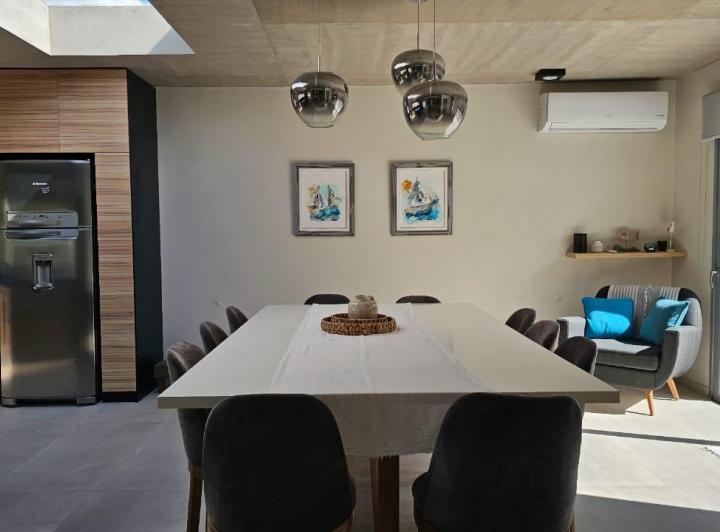 Maritimo IV - Casa Moderna C/acceso Directo Al Parador Amarras 4