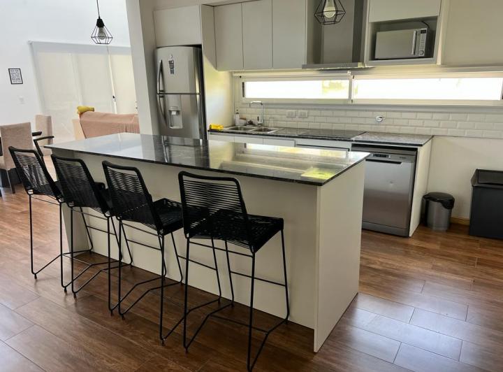 Foto de DEPORTIVA 51 - Casa moderna c/pileta y jacuzzi, imagen 2