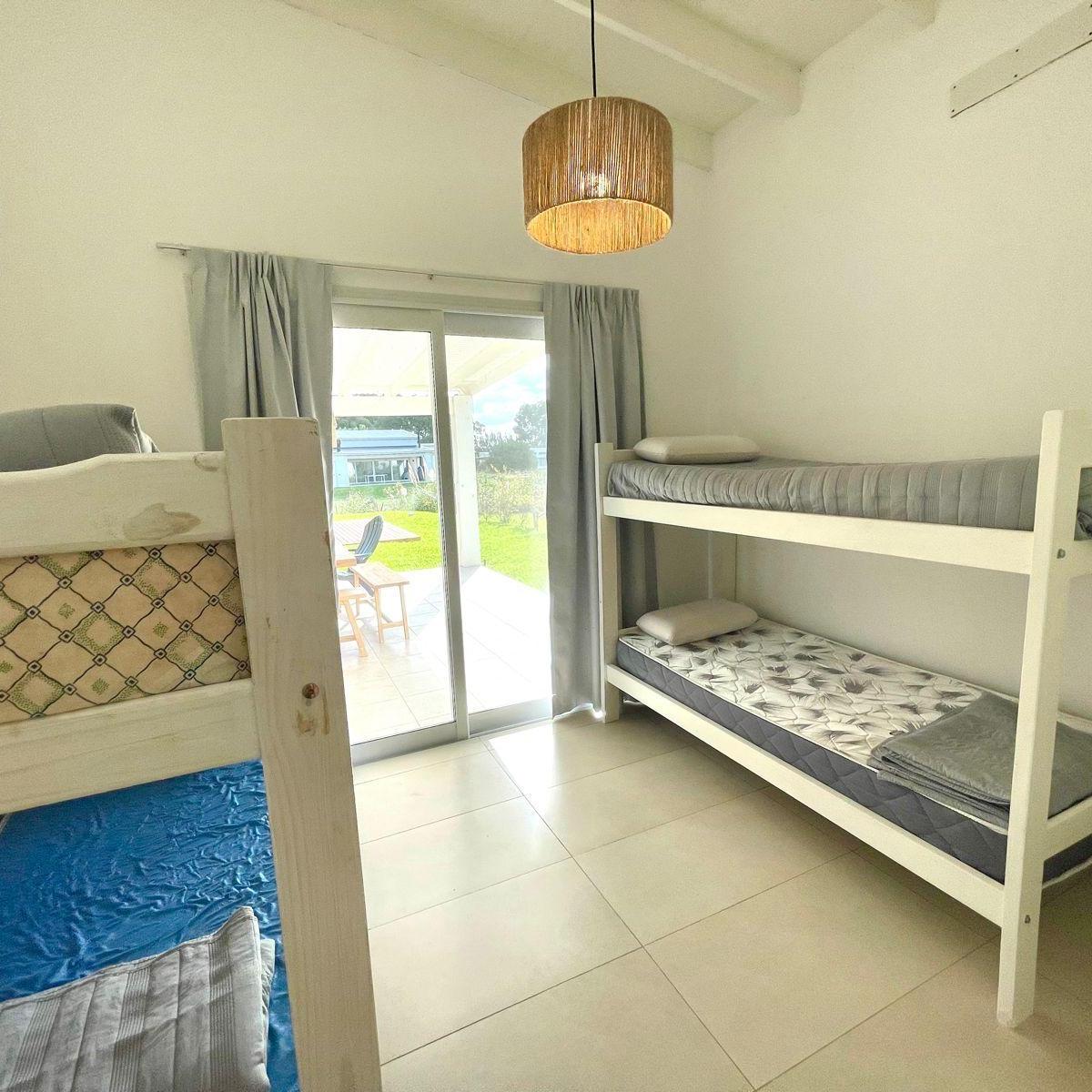 Foto de ECUESTRE 261 - 4 suites c/ pileta climatizada, imagen 4