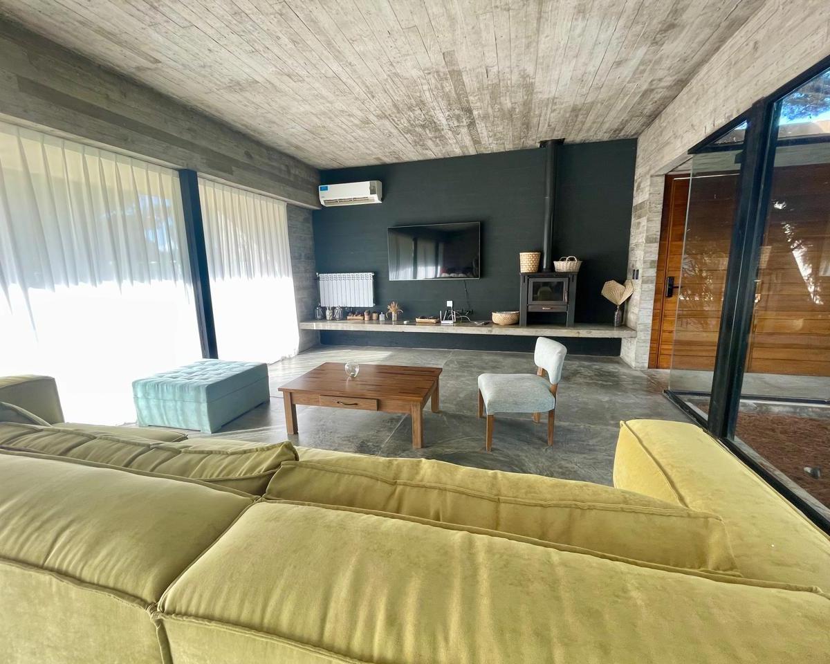 Residencial I 456 Moderna en Hormigon con Gas Natural Venta 3