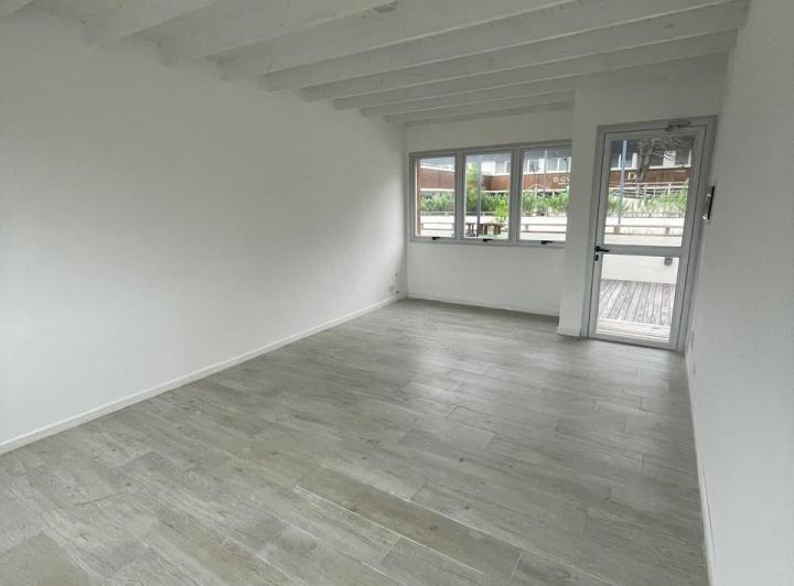 Foto de GÓNDOLA en el Paseo Comercial de Costa Esmeralda venta o alquiler anual, imagen 2