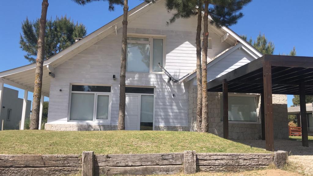 GOLF 2 504 p/9 pax c/pileta, 3 dorm mas playroom