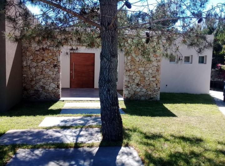 DEPORTIVA 393 p/6 pax - 3 dorm - cerca del club 3