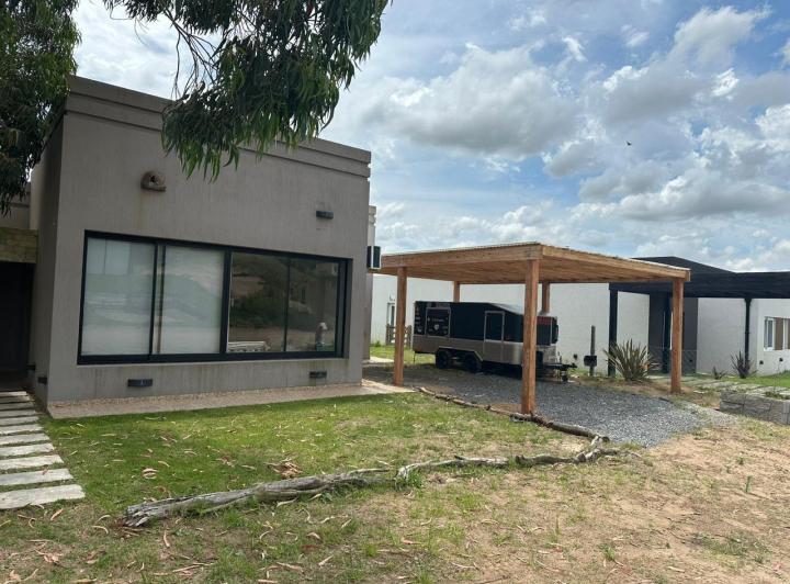 ECUESTRE 274 p/6 pax c/pileta 2